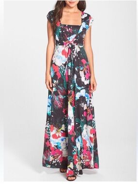 french connection ladies puff sleeve maxi dress Puff-Sleeve V-Neck Maxi Dress